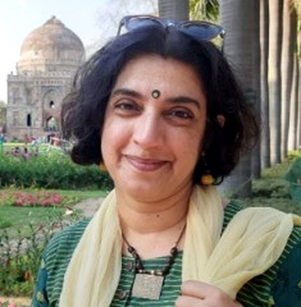 പ്രമാണം:Author-Ananya Vajpeyi.jpg