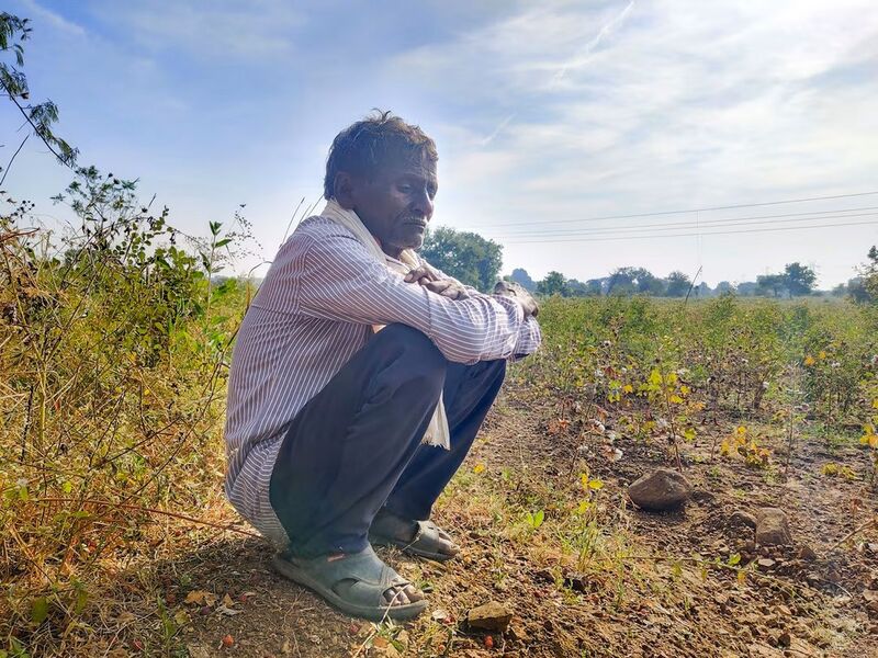 പ്രമാണം:Thilangunna-Kanakkukalum-1.jpg