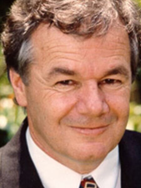 File:Author-AlanMoir.jpg